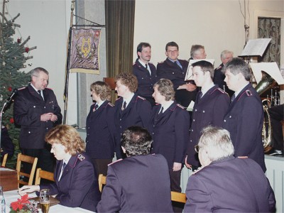 011226 Angelika.jpg (33852 Byte)